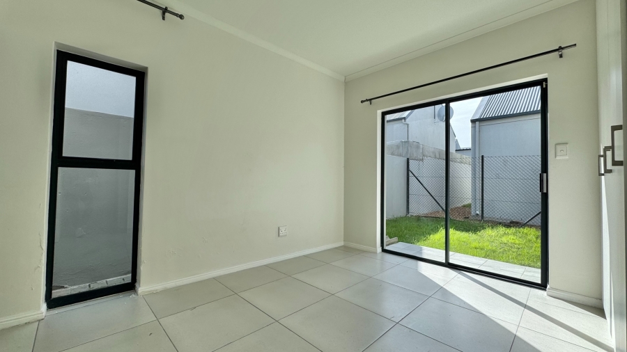 3 Bedroom Property for Sale in Aan de Wijnlanden Western Cape